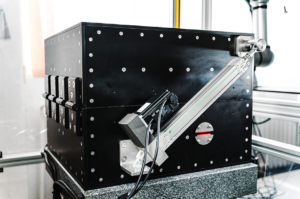 Automated acoustic test cell developed by MRK Systeme and HIWIN for Infineon